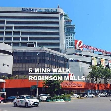 Horizon 101 A2 Shortwalk Robinson Mall Mango Square Bar Apartment Cebu Bagian luar foto